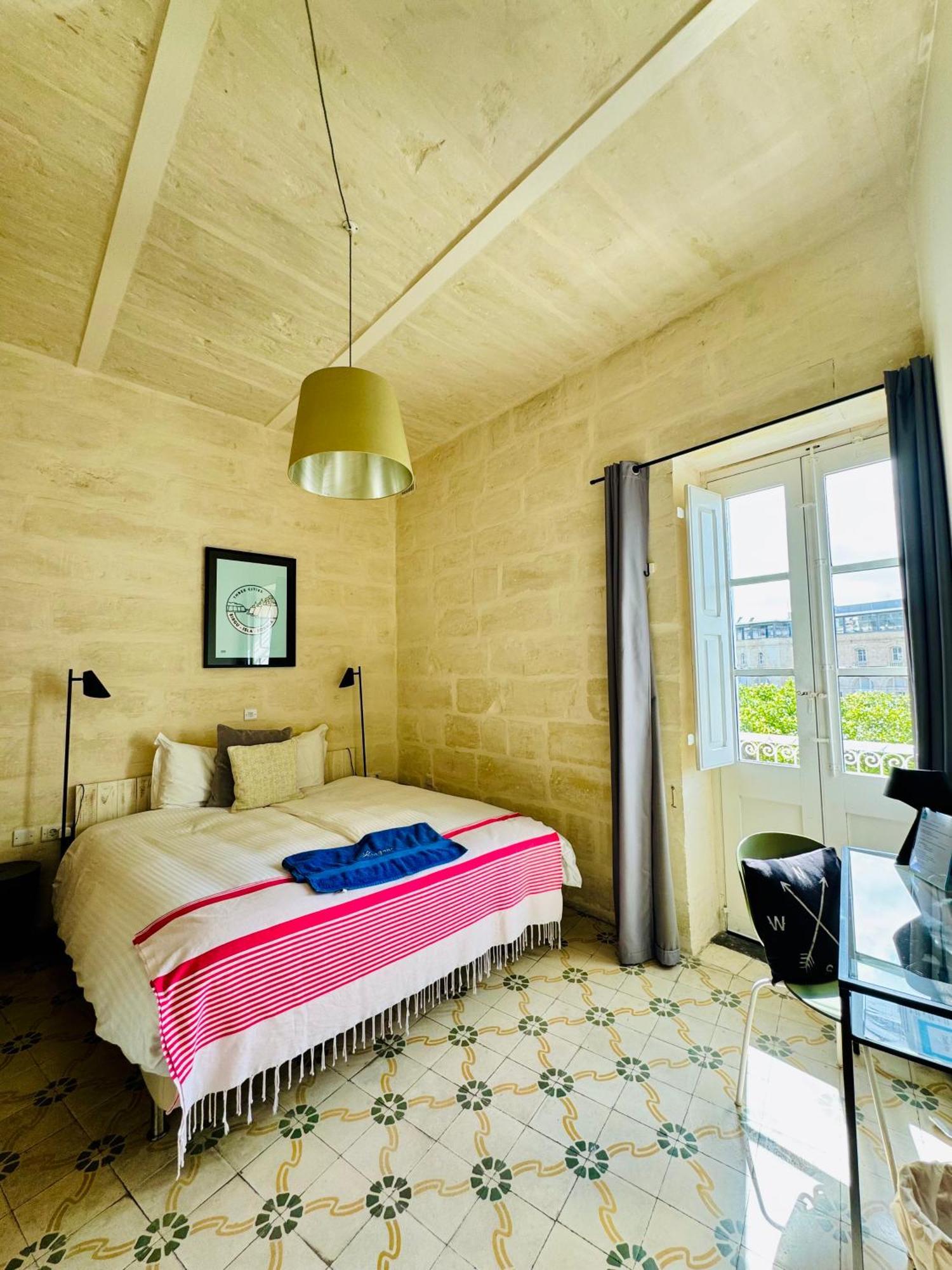 Nelli'S B&B Cospicua Luaran gambar